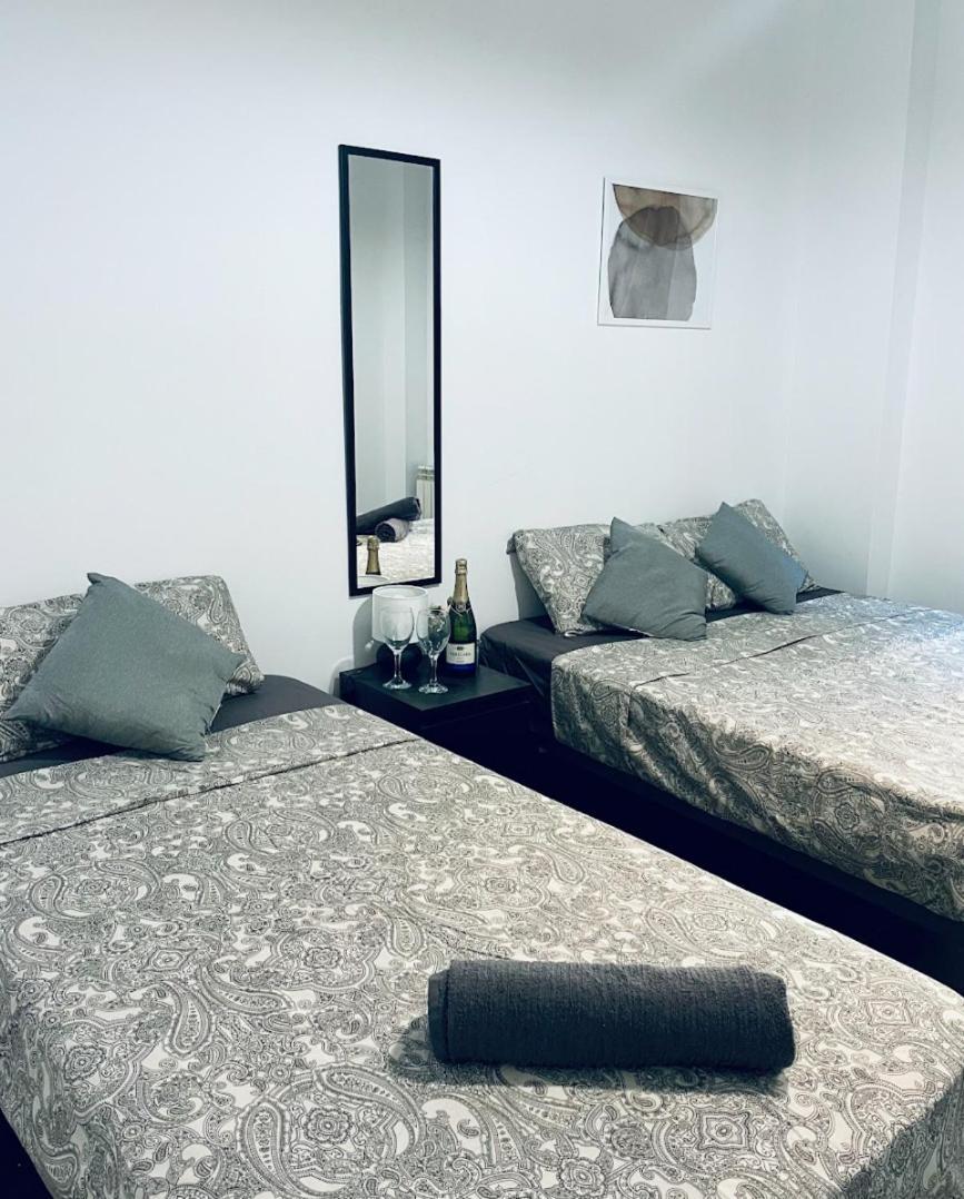 Sepulveda R1 Bed and Breakfast Barcelona Buitenkant foto