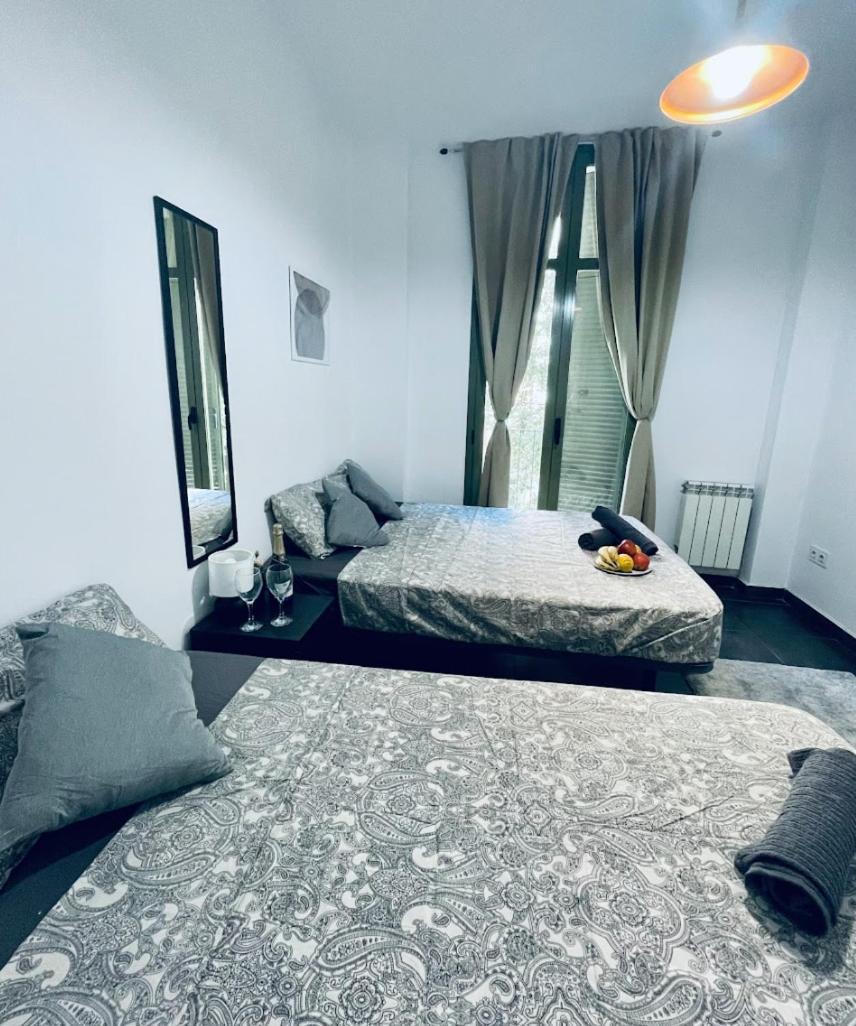 Sepulveda R1 Bed and Breakfast Barcelona Buitenkant foto
